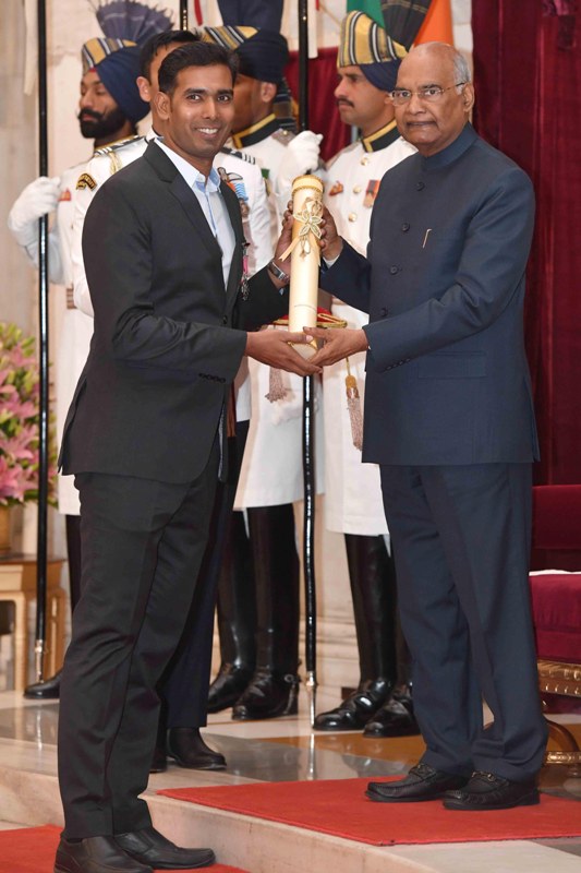 President Ram Nath Kovind presents the Padma Awards