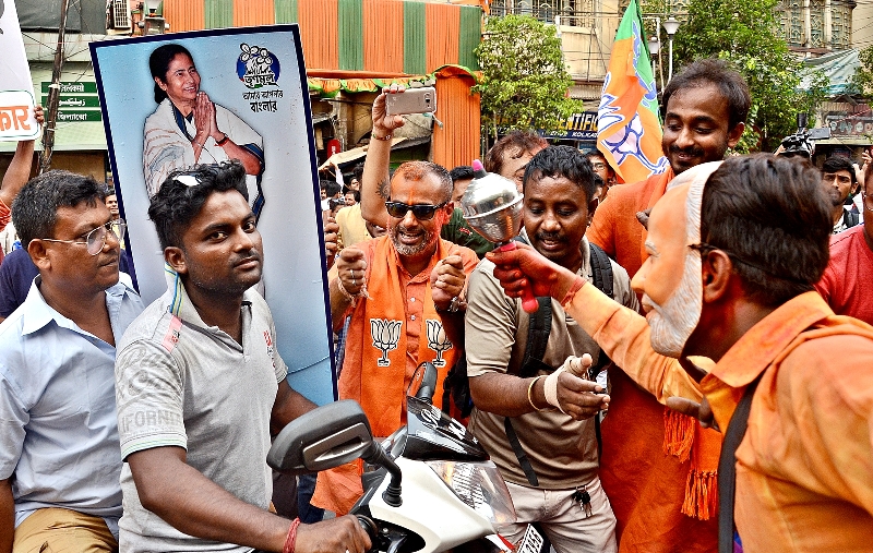 BJP celebrates victory in Kolkata