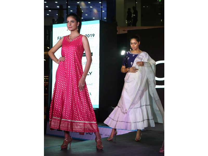Glimpses from the India of Fashion: Mar 11, 2019 