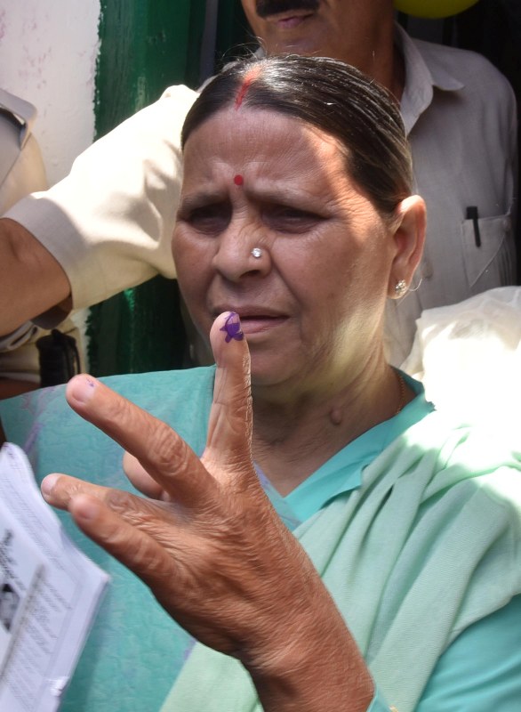 Bihar leaders vote in Final Phase of General Elections 2019
