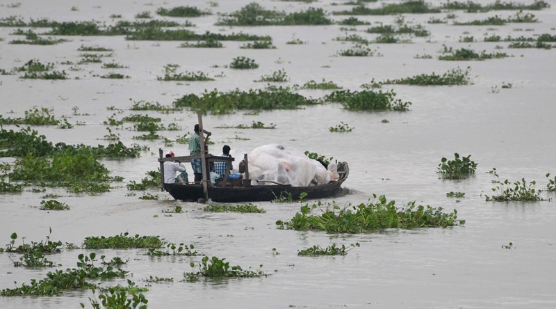 Assam Water Resources Minister visits flood affected Tengaguri village