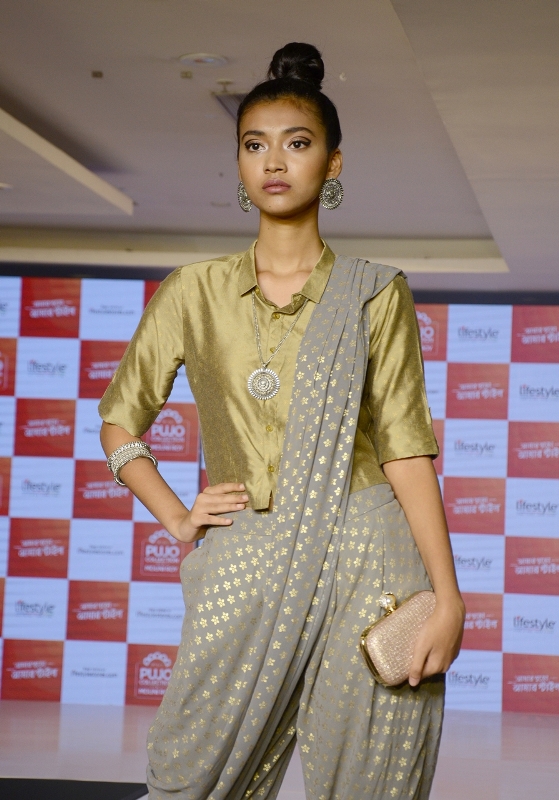 Kolkata: Mouni Roy unveils Lifestyleâ€™s â€˜Pujo Collectionâ€™ 