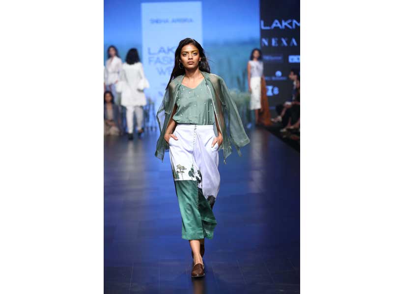 LFW: Sneha Arora showcases her collection on first day
