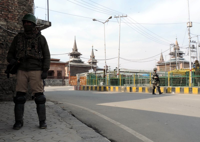 Kashmir observes shutdown over arrest of separatist leaders