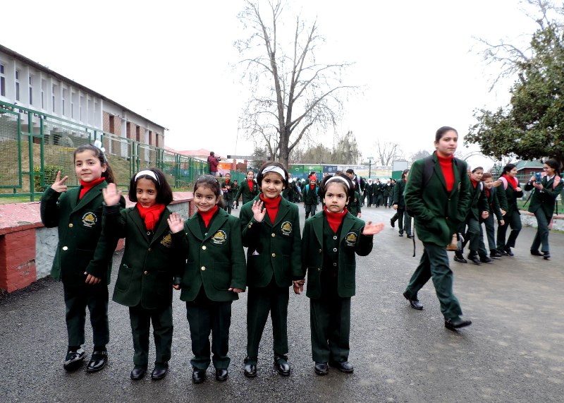 Schools reopen in Kashmir