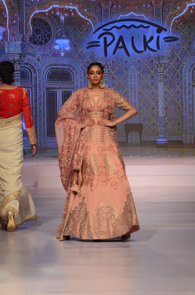 Vaani Kapoor walks the ramp at Kolkata Fashion Expo