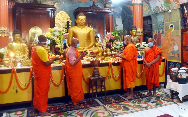 Mahabodhi Society pays obeisance on Buddha Purnima