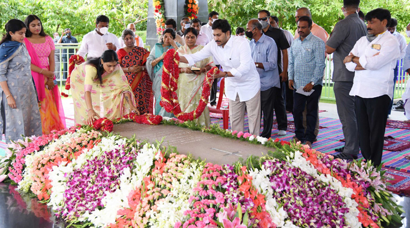 Andhra Pradesh CM Jagan Mohan Reddy pays tribute to YS Rajasekhar Reddy