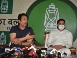 Shekhar Suman addresses a press conference Â in Patna