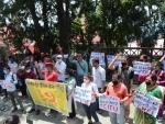 Political workers of different parties protest against state govt in Shimla