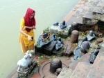 Devotees offering prayers to Lord Shiva in different cities across India