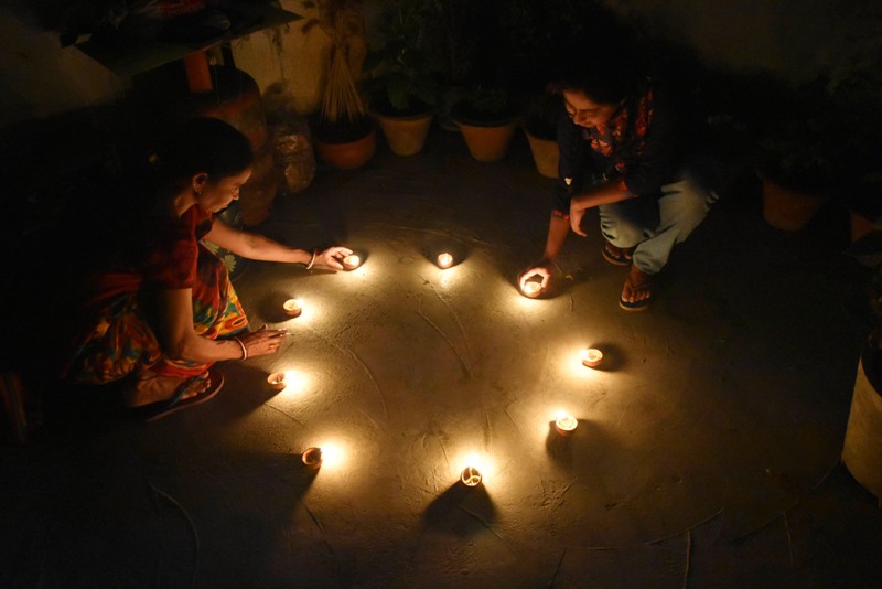 COVID-19: India responds to Modi's 9Minute9PM blackout