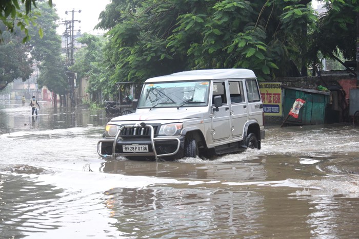 Waterlogged street in Patna makes people suffer
