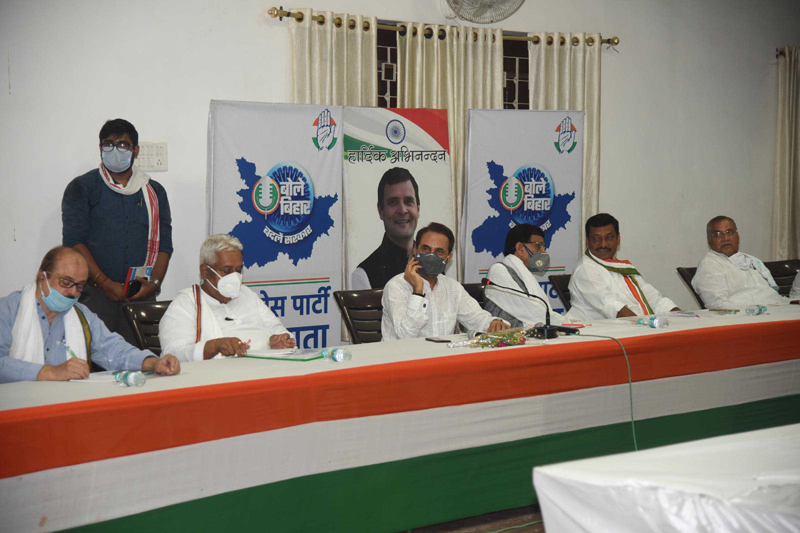 Bihar Congress chief Shakti Singh Gohil with other party leaders at state election committee