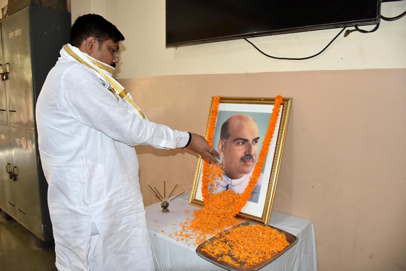 BJP pays tribute to Shyama Prasad Mukherjee in Ranchi 