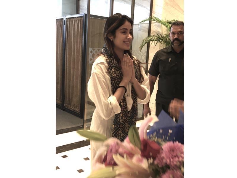Actress Janhvi Kapoor arrives in Kolkata