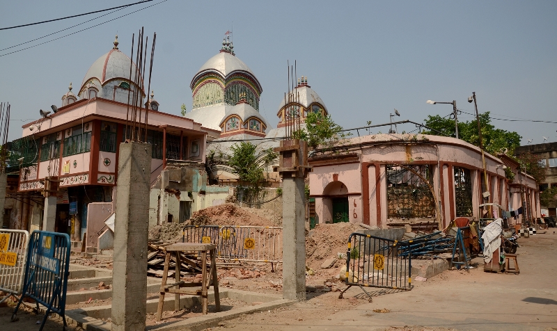 Glimpses of the deserted Kalighat Kali temple premises and other parts of Kolkata