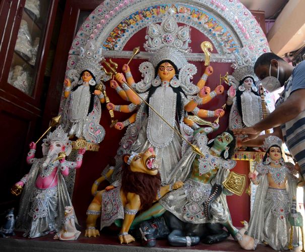 Goddess Durga idol ready to be deported 