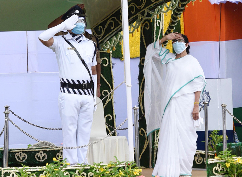 Mamata Banerjee unfurls Tri Colour on Independence Day