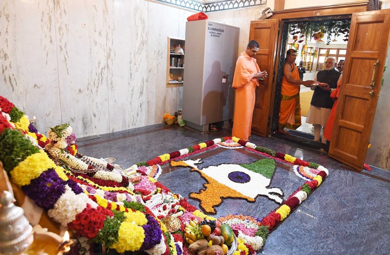 PM Modi lays fiundation stone of Swamigalu memorial museum
