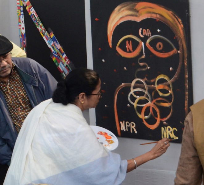 Mamata Banerjee uses canvas to protest against CAA-NRC