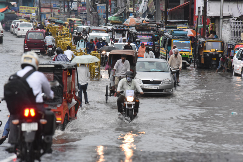 Heavy rains flood Patna roads