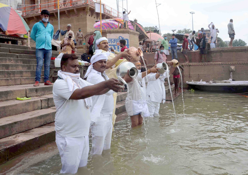 Special worship of Lord Shiva in Varanasi on the first Monday of Shravan