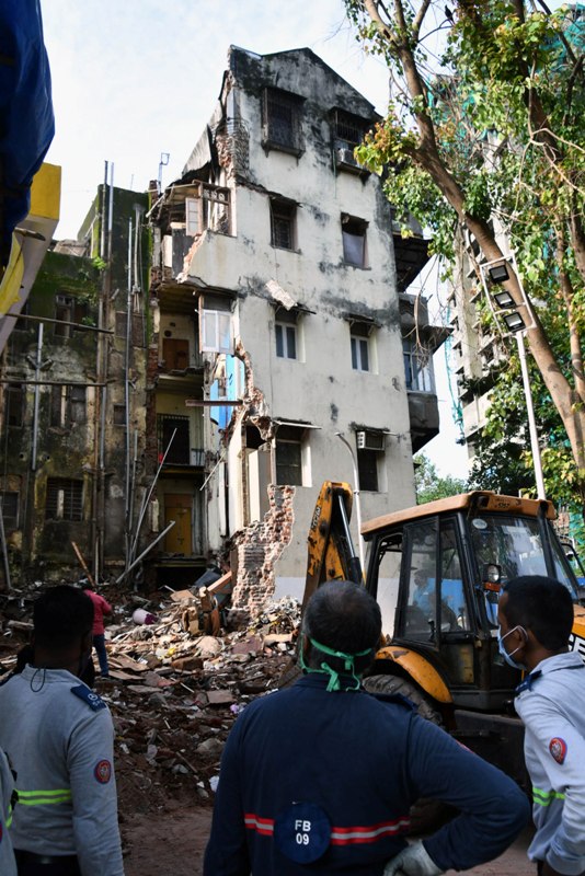 Rescue ops in multi-storeyed building collapse at Dongri in Mumbai