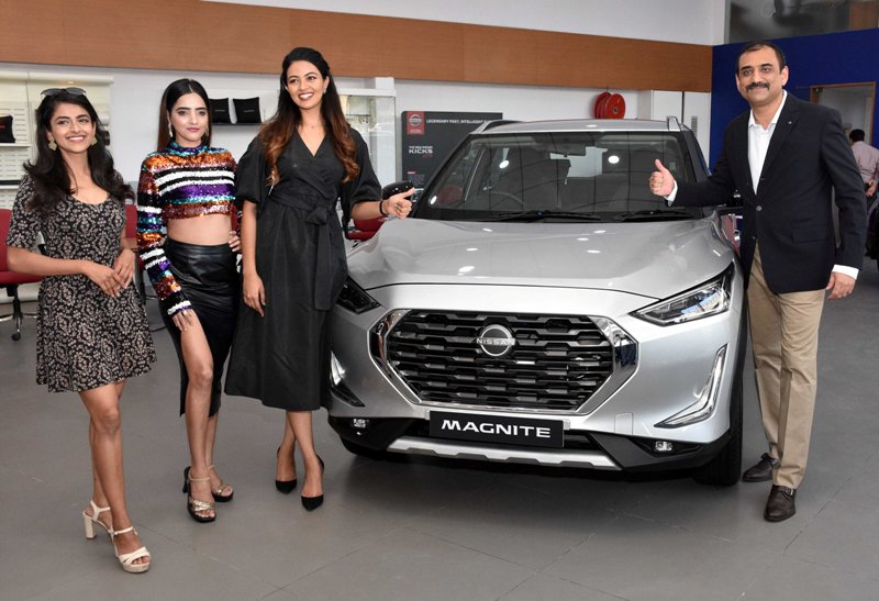 Shreya Rao Miss India-2018 2nd Runner Up with models and Sirajuddin Babukhan, Managing Director- Vibrant Nissan at the unveiling of Nissan Magnate