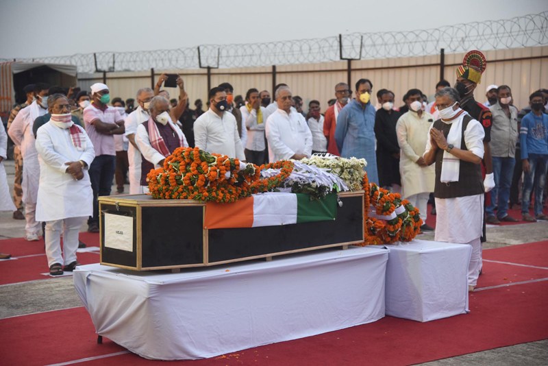 Bihar Deputy CM Sushil Kumar Modi pays tribute to martyr havildar Sunil Kumar at Patna airport