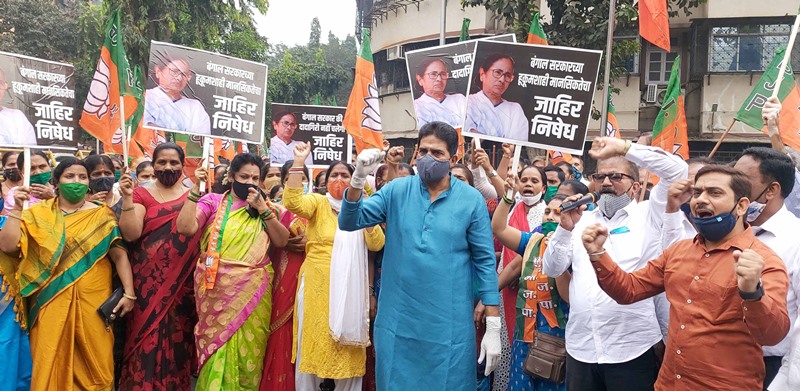 BJP MLA Captain Tamil Selvan protest in Mumbai against attack on party President J P Nadda's convoy in West Bengal