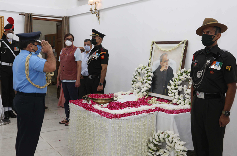 PM Narendra Modi pays tribute to Pranab Mukherjee