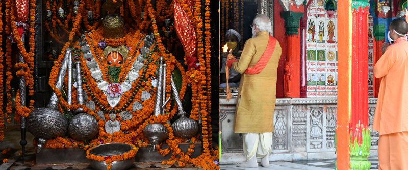 Prime Minister Narendra Modi offering prayers at Hanuman Garhi temple