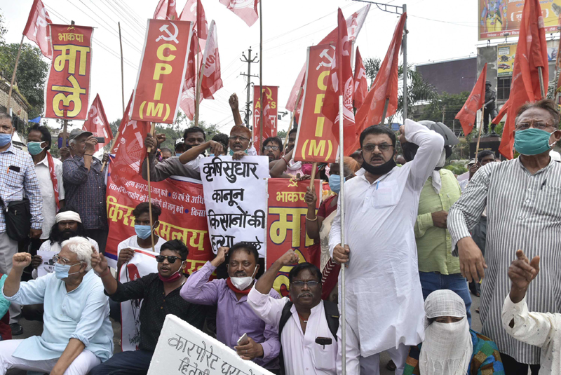Farm Bill 2020: CPI(ML) activists shout slogan in Ranchi
