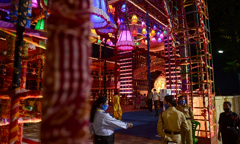 Glimpses of the last day of Durga Puja in Kolkata