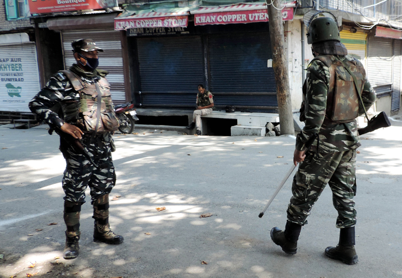 Business in Srinagar resumes after restrictions