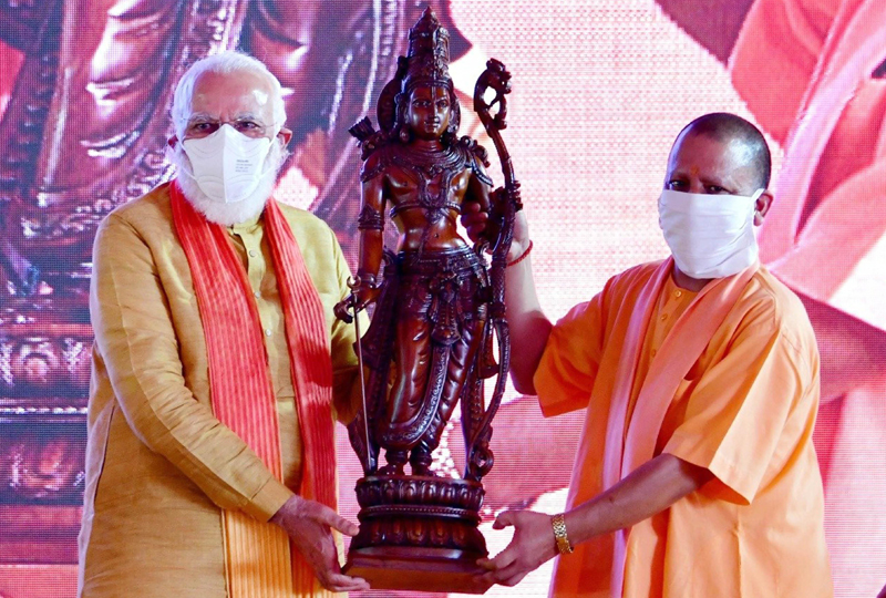 Ayodhya: Yogi Adityanth presents Lord Rama's idol to PM Modi
