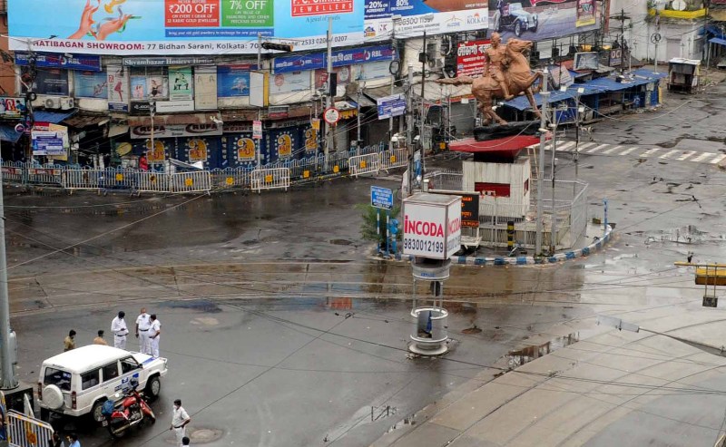 A view of deserted roads during lockdown in Kolkata