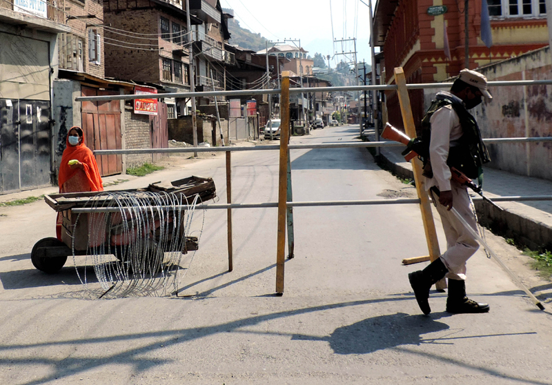 Aug 5: Security beefed up in Srinagar