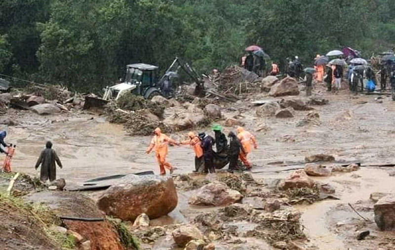 Idukki: Rescue ops continue to locate missing people who were trapped under debris after landslide