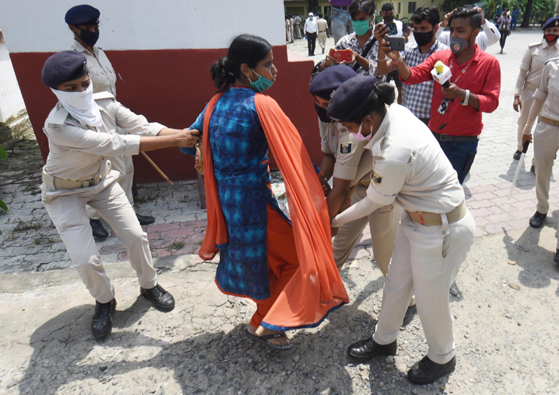 Police arresting contract based Revised Auxiliary Nursing Midwifery in Patna