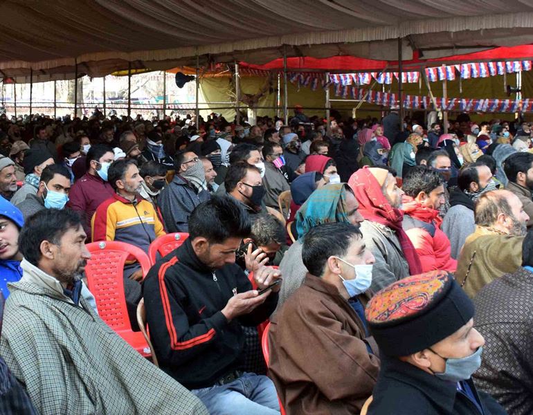Kashmir: Apni Party president Altaf Bukhari ar a rally in Srinagar