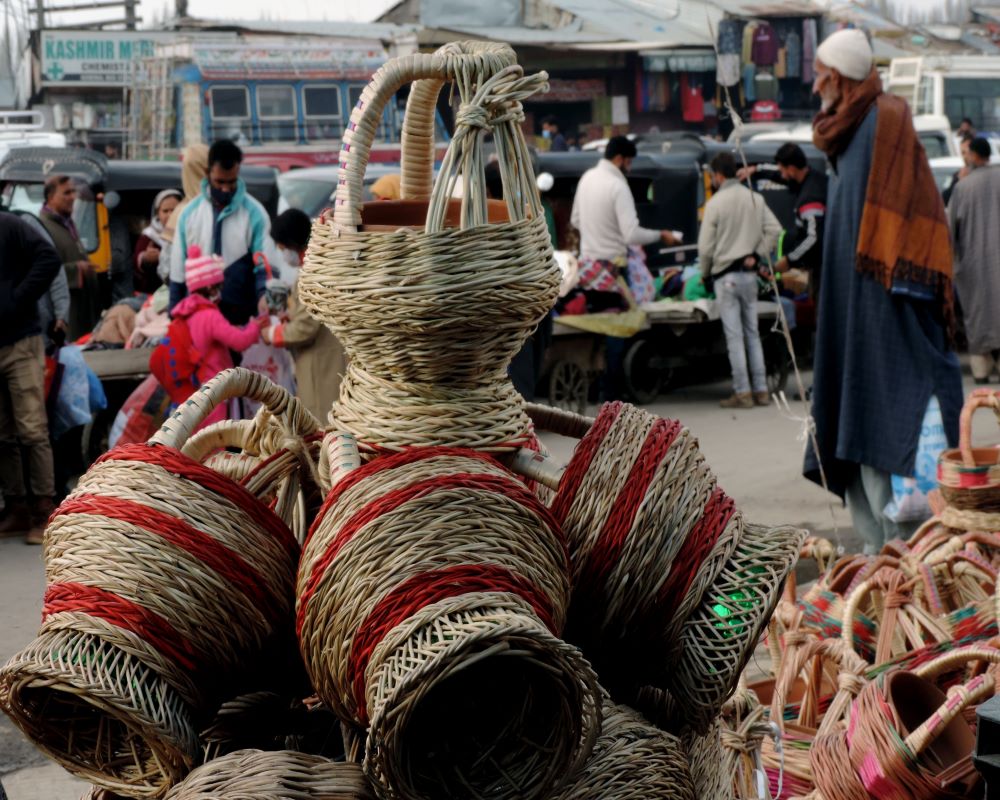 Vendors sell traditional Kashmiri firepot 'Kangri' in Srinagar