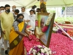 Dr. Tamilisai Soundarajan pays floral tribute to PV Narsimha Rao