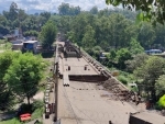 Army repair bridge in Kashmir