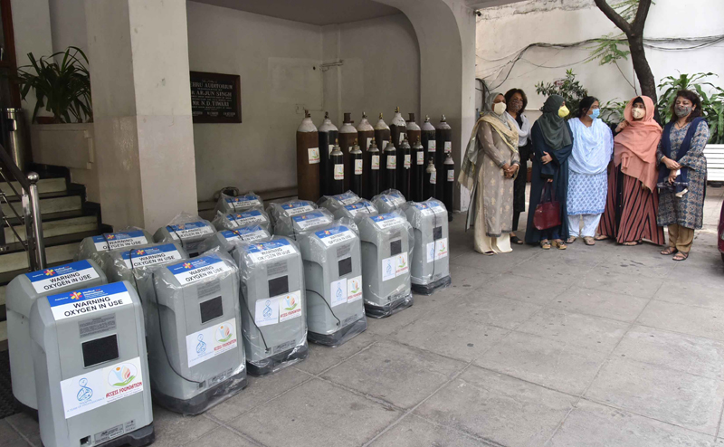 Hyderabad: Oxygen Concentrators imported from UK by Access Foundation team