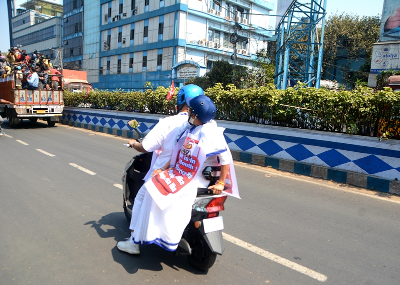 Mamata Banerjee rides e-scooty to Nabanna protesting fuel price hike