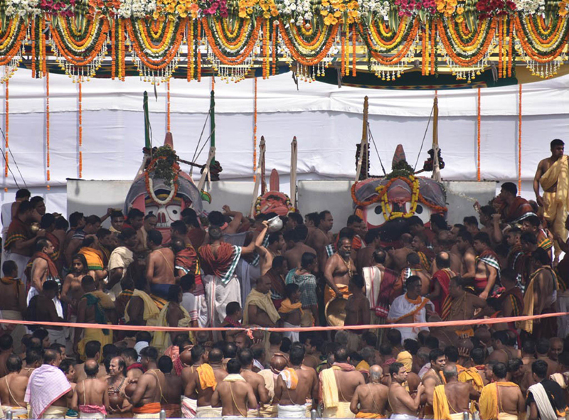 Royal bathing ceremony held atPuri's Sri Jagannath Temple amid tight security, Covid protocol