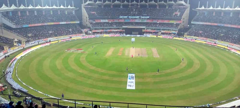 People watching India vs New Zealand T-20 cricket match at Ranchi stadium