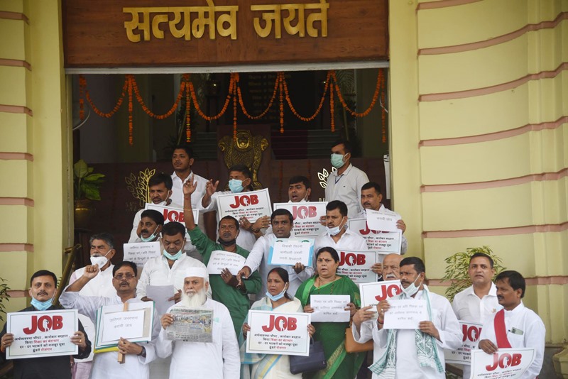 RJD protests in Bihar Assembly